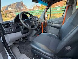 MERCEDES-BENZ Sprinter 314 BlueTEC 9Sitze Motor baut Druck auf