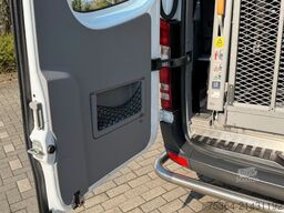 MERCEDES-BENZ Sprinter 314 BlueTEC 9Sitze Motor baut Druck auf