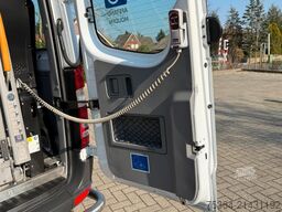 MERCEDES-BENZ Sprinter 314 BlueTEC 9Sitze Motor baut Druck auf