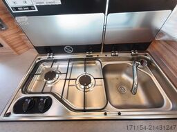 WEINSBERG X-Cursion CUV 500 MQ mit slideBett,4 personen