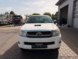 TOYOTA Hilux Extra Cab Life 4x4