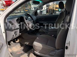 TOYOTA Hilux Extra Cab Life 4x4