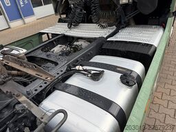 MERCEDES-BENZ 1851 4x2 Euro 6 Sattelzugmaschine Kipphydraulik
