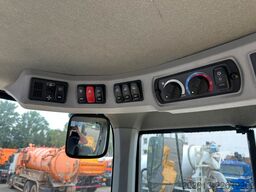 CATERPILLAR 930M Radlader mit Schaufel 2.090 BTH