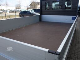 iveco Daily 2,3d Pritsche KLIMATR/LED/AHK/KAM/ACC/ALU