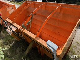 Rasco TRP sand spreader with a control panel