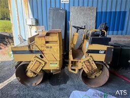 Caterpillar CB-214B Vibratory Roller