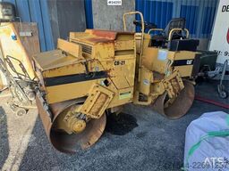Caterpillar CB-214B Vibratory Roller