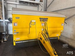 Vama TH3500L spreader
