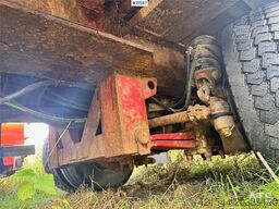 HRD Crane semitrailer.