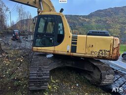 Komatsu PC240LC excavator. WATCH VIDEO.