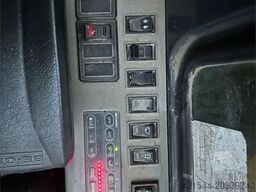 Komatsu PC240LC excavator. WATCH VIDEO.