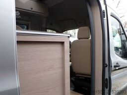 BÜRSTNER Lineo C 550 Tageszulassung / Schlafdach, Automat