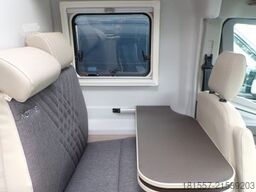 BÜRSTNER Lineo C 550 Tageszulassung / Schlafdach, Automat