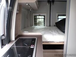 BÜRSTNER Lineo C 550 Tageszulassung / Schlafdach, Automat