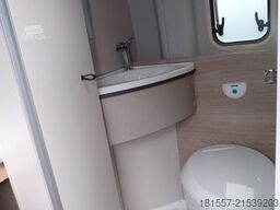 BÜRSTNER Lineo C 550 Tageszulassung / Schlafdach, Automat