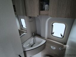 BÜRSTNER Lineo C 550 Markise / 170 PS