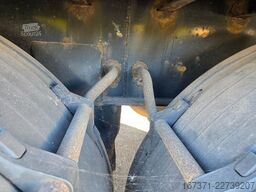 MONTRACON 3 AXLE 13.60 CURTAINSIDER/ ROR.