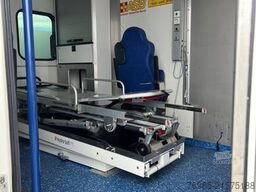 MERCEDES-BENZ Sprinter 519 KRANKENWAGEN AUTOMATIK KLIMA LED