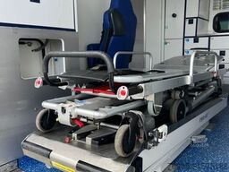 MERCEDES-BENZ Sprinter 519 KRANKENWAGEN AUTOMATIK KLIMA LED