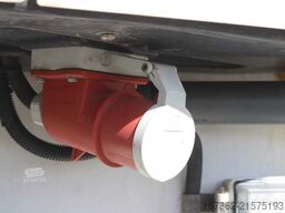 SCHMITZ CARGOBULL SCB S3B, THERMO KING SLXe 300, 2X LIFTING AXLE