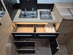 CHAUSSON 660 Titanium Line *MJ26*Arctic*Solar*165PS*Auto