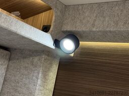 LMC Cruiser 740 EL Auto 18 360W Solar Lithium LED