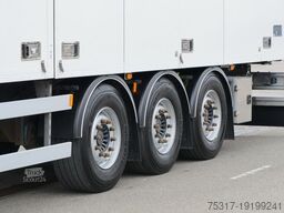  EKERI T3-A /SEITLICHE TÜREN /FALTWAND 2700 mm