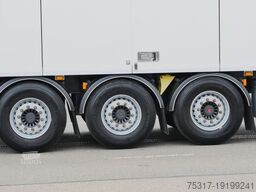  EKERI T3-A /SEITLICHE TÜREN /FALTWAND 2700 mm
