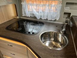 Knaus Sun I 900 LEG Luftfed. Solar TV Markise ...