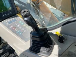 Liebherr R944C