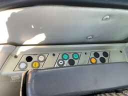 Liebherr R944C
