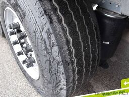 SCHMITZ CARGOBULL Hubdach Liftachse XL- und Getränke MIETE