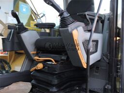 CATERPILLAR 320GC