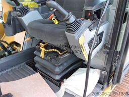 CATERPILLAR 320GC