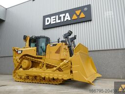 Caterpillar D8T
