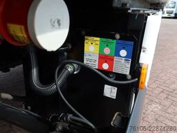 MAN TGS 26.360 + klep 6x2 FLOWER TRUCK  Carrier Die...