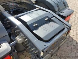 Renault T460 6x2 PUSHER 54-BLB-9 - GESTUURD & HEFBAAR -...