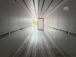 SCHMITZ CARGOBULL N/A SCB*S3B THERMO KING SLXi SCANDI 270 HOOG BLO