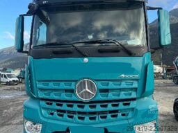 MERCEDES-BENZ Arocs 3742 8x4 mit Sermac Betonpummpe Bj 18