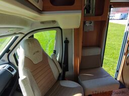 LAIKA Ecovip 329, Längsbetten/Hubbett