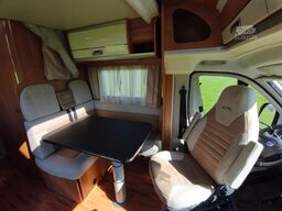 LAIKA Ecovip 329, Längsbetten/Hubbett