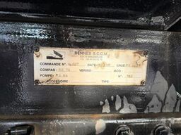 Renault M210 grue