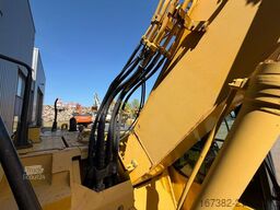 Komatsu PC228USLC-8