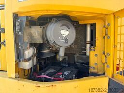 Komatsu PC228USLC-8