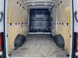 VOLKSWAGEN Crafter 35 Automatik *KAMERA+NAVI+KLIMA* (0819)