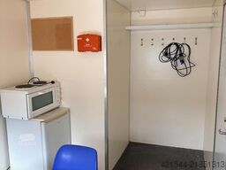  Arnpro dining cabin