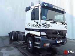 Mercedes Actros 2653 6x4 V8 lames manual