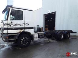 Mercedes Actros 2653 6x4 V8 lames manual