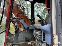 Atlas 1304 w/ 1 backhoe bucket Low Hours!